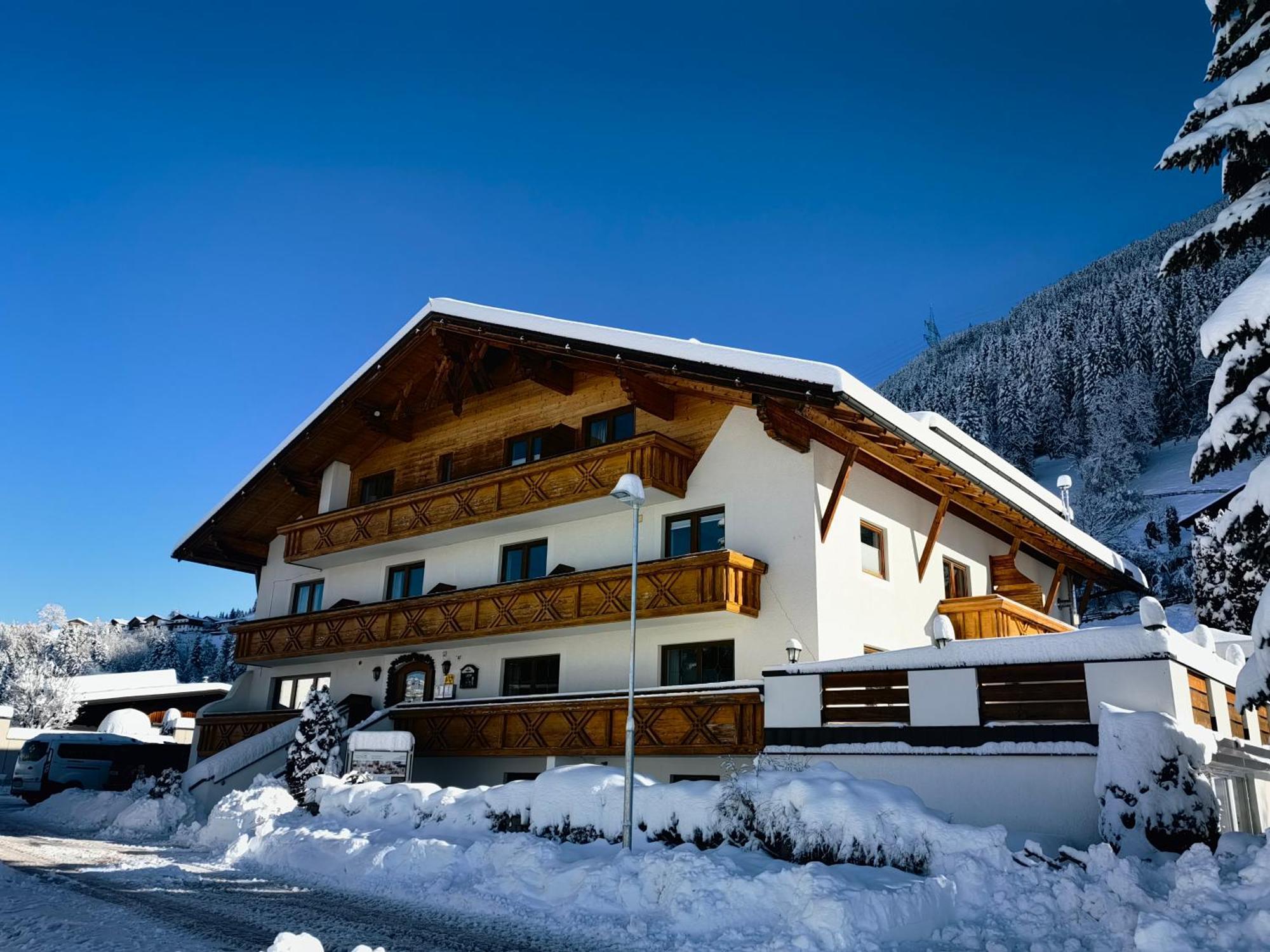 Apartments Pitztaler Nachtigall アルツル・イム・ピッツタール エクステリア 写真